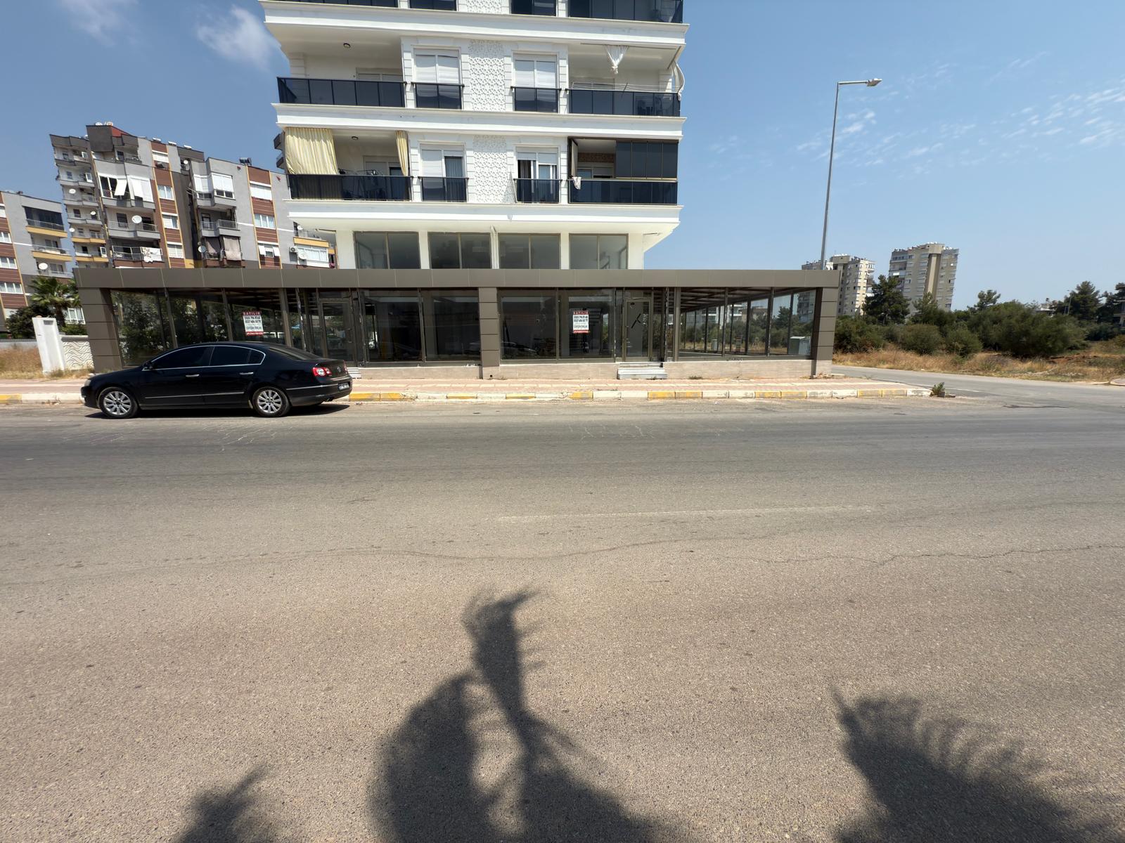 AYDOĞMUŞ MAHALLESİNDE YOL ÜZERİ HAN GİBİ DÜKKAN
